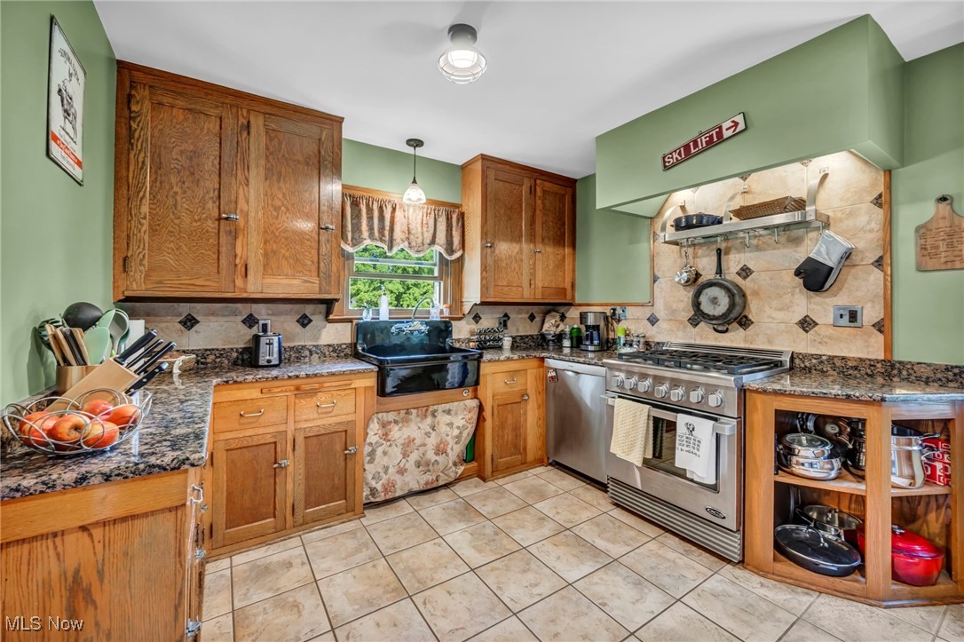 7550 Mayfield Road