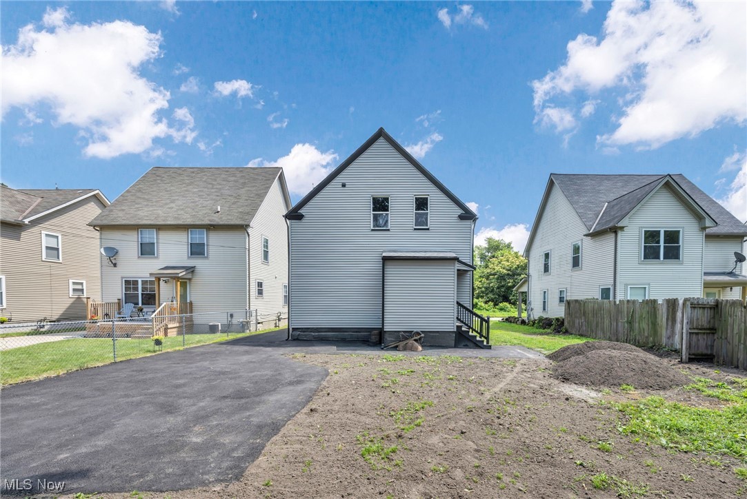 2258 E 76th Street