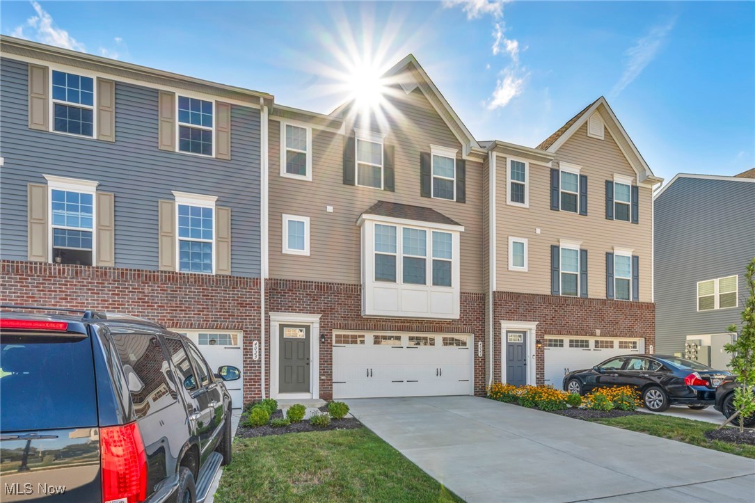 4021 N Steels Circle