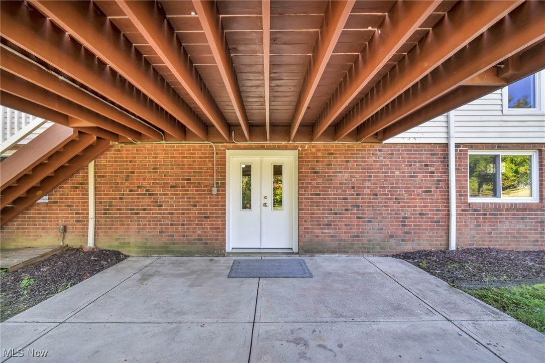 4523 Oakes Road