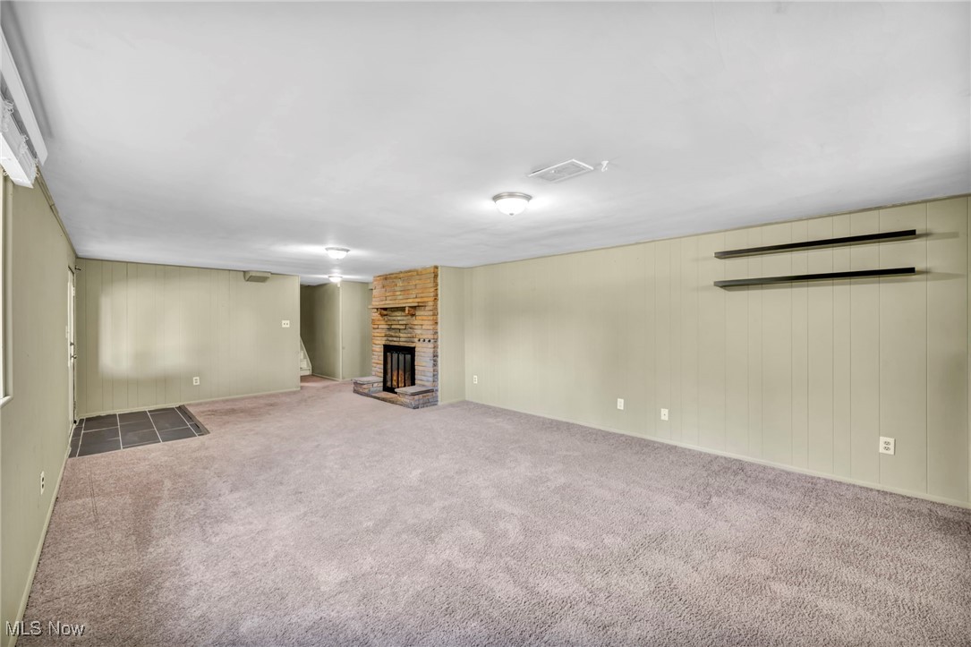 4523 Oakes Road