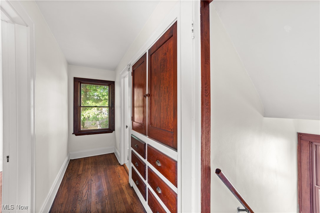 3918 W 160th Street