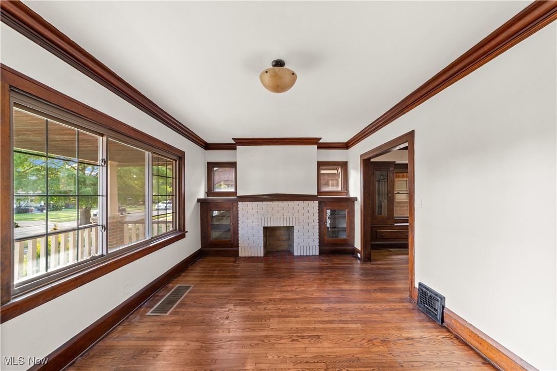 3918 W 160th Street