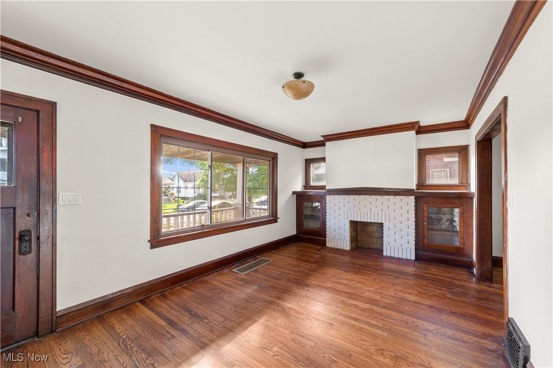 3918 W 160th Street