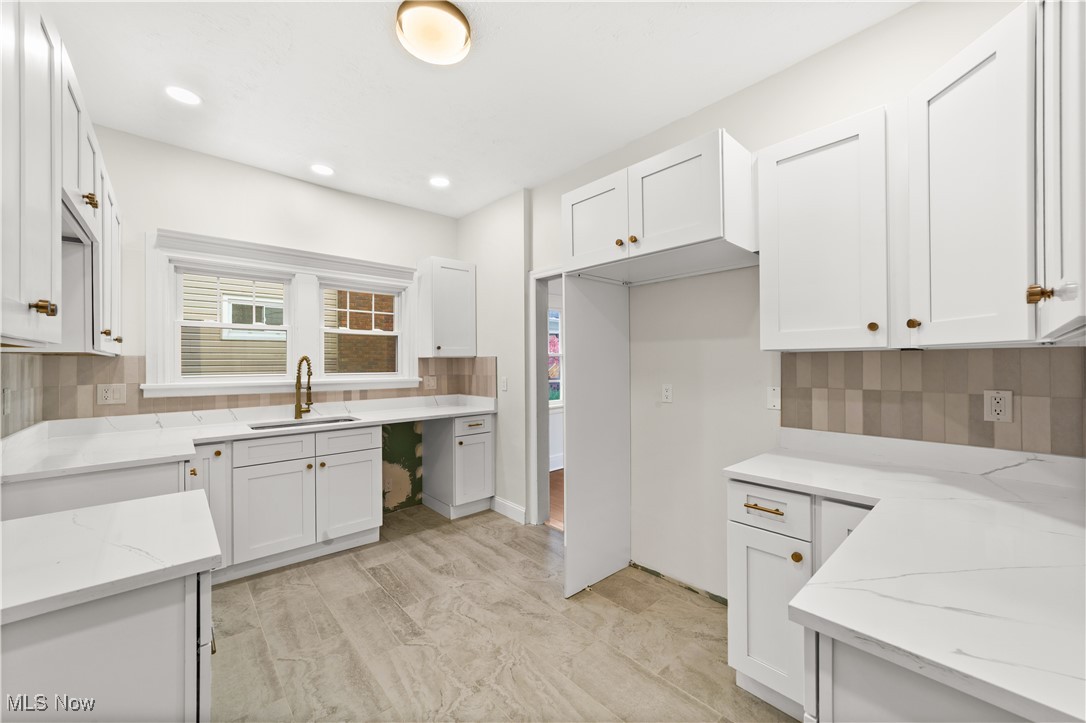 1161 W 8th Street