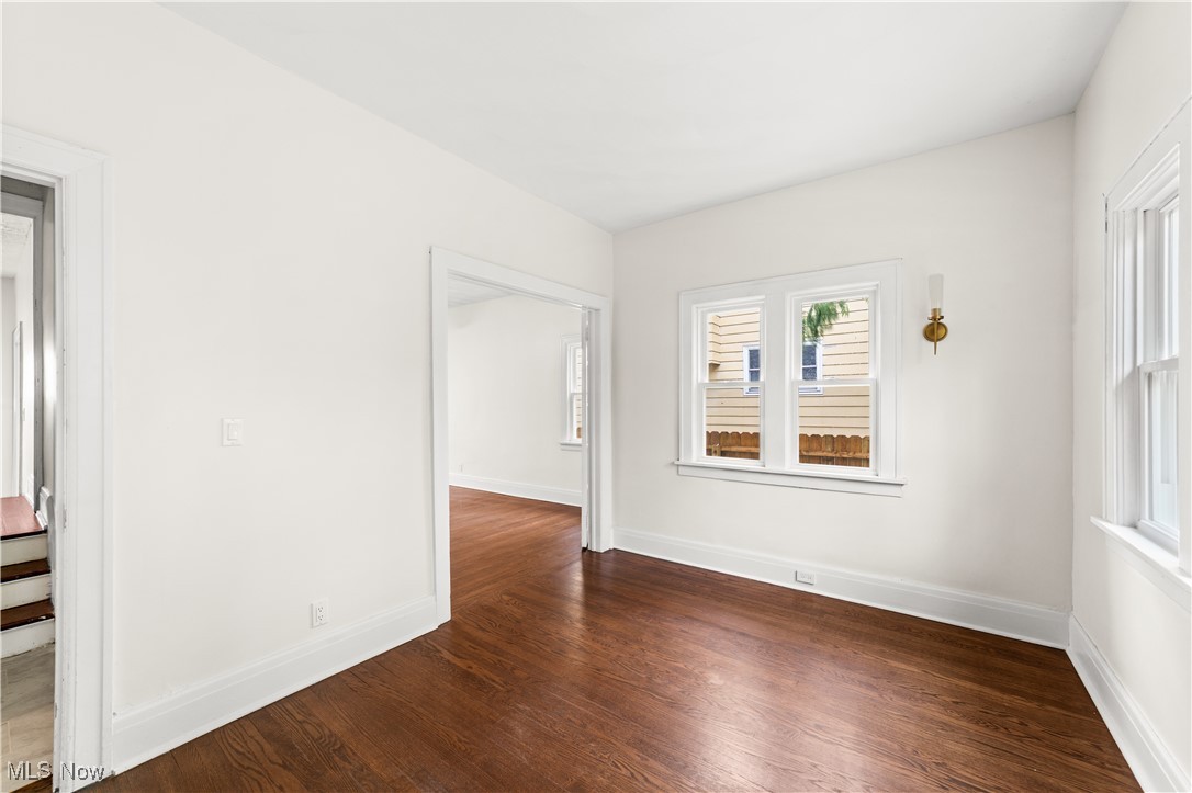 1161 W 8th Street
