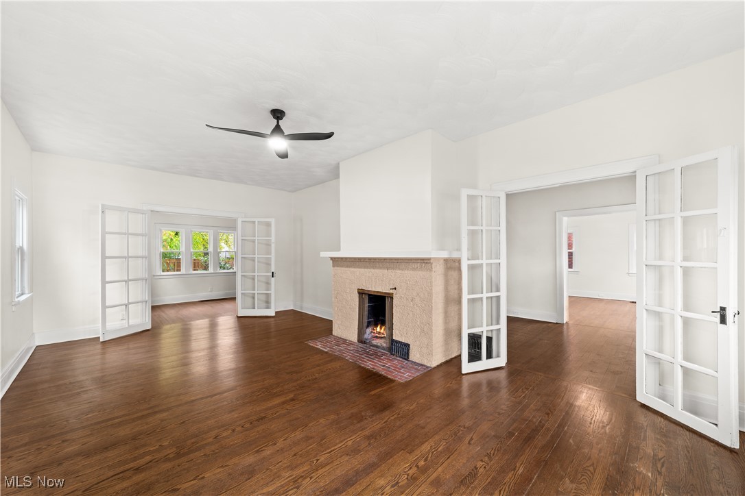 1161 W 8th Street