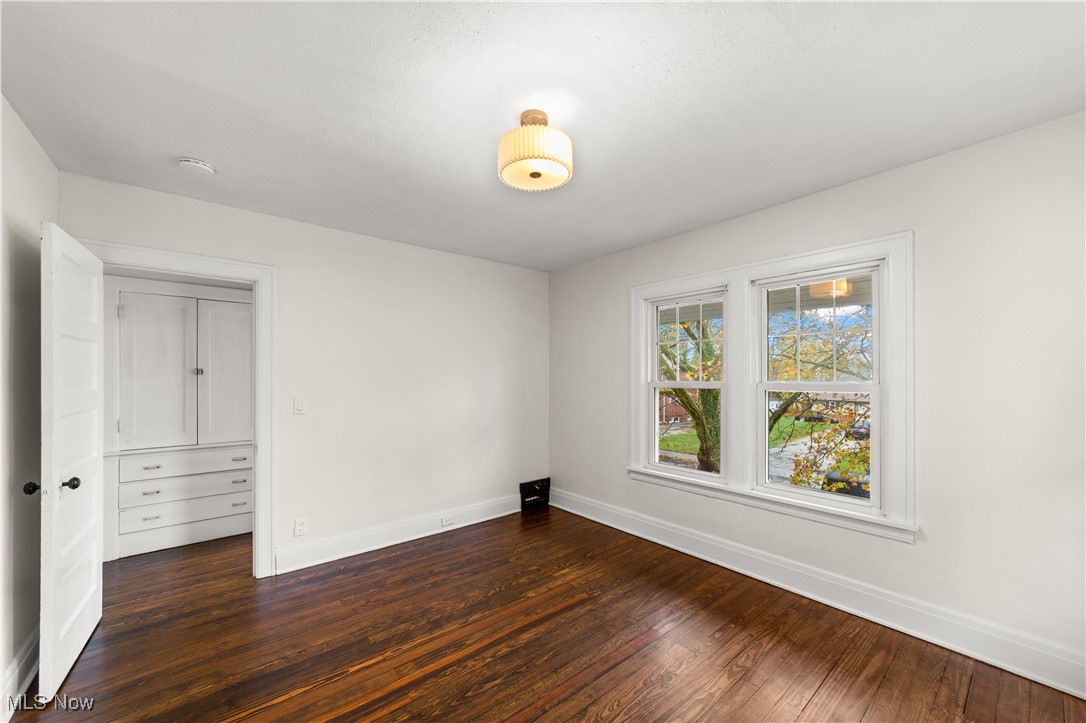 1161 W 8th Street