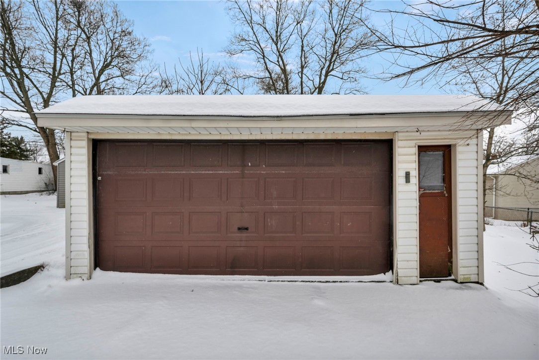 14 Ennis Avenue