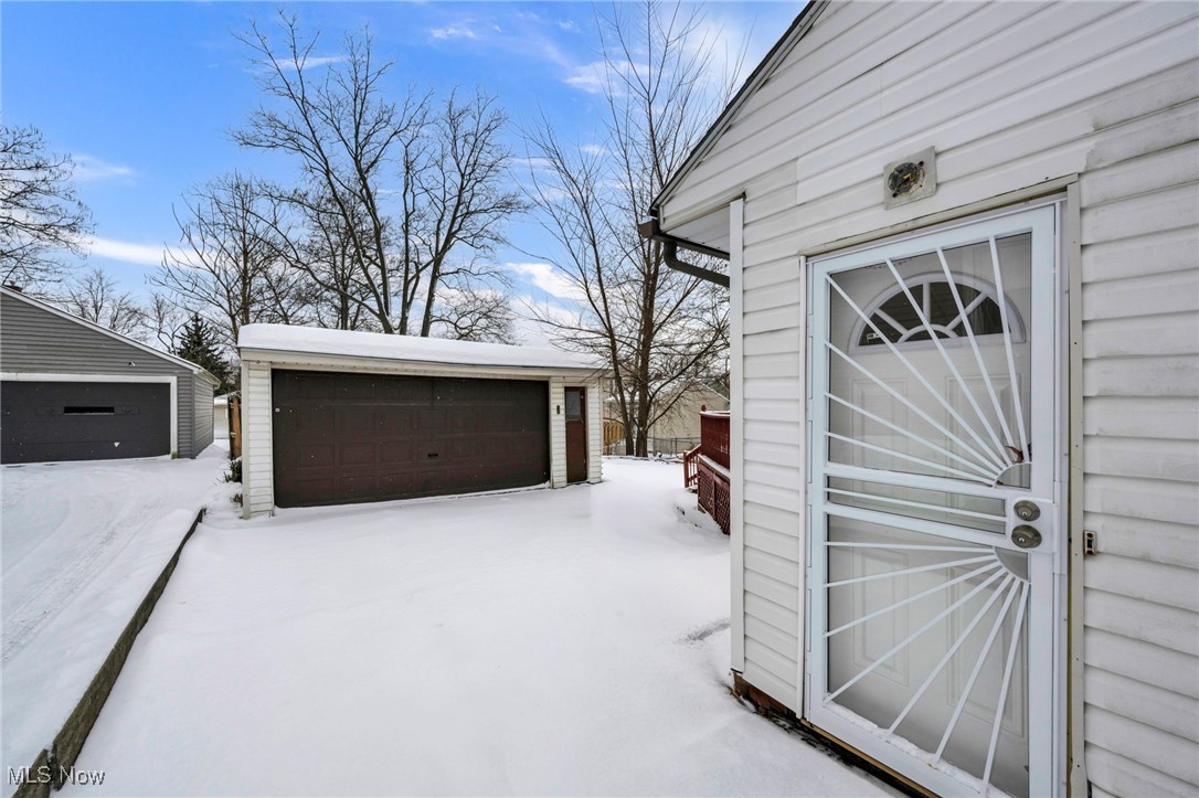 14 Ennis Avenue