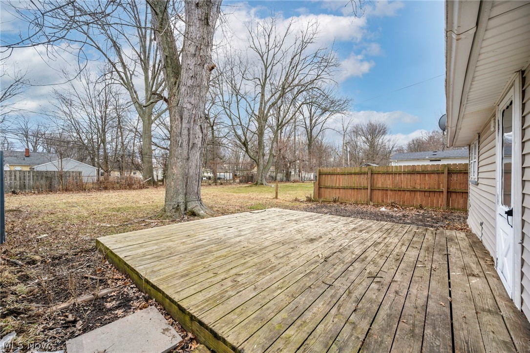 295 E 238th Street