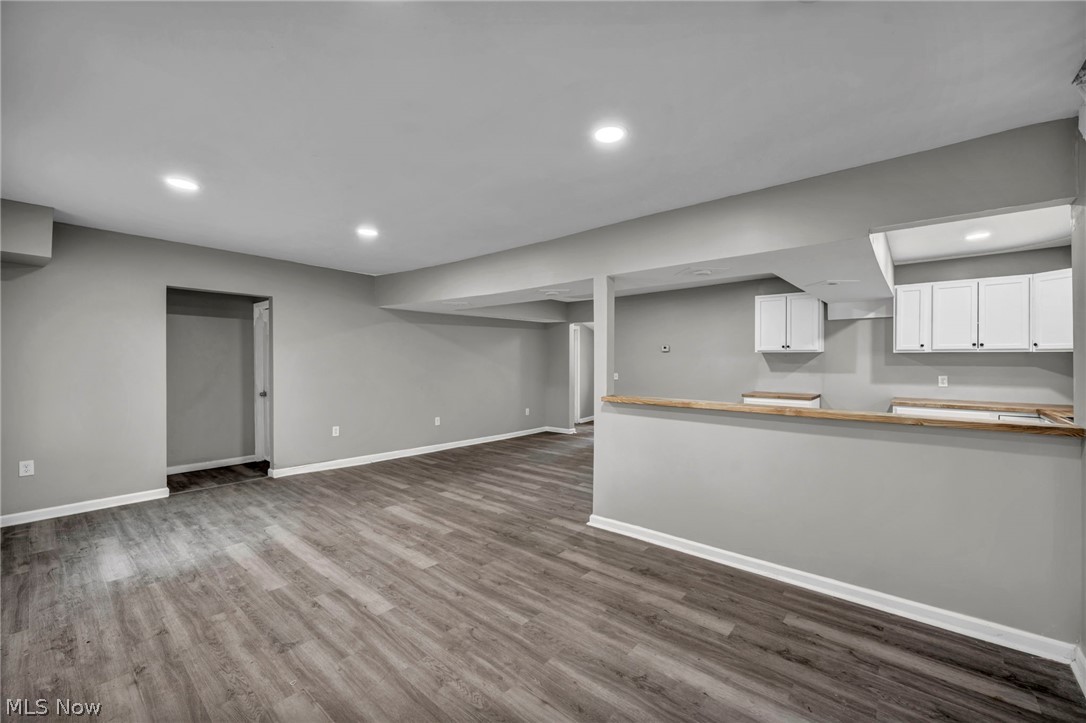 295 E 238th Street