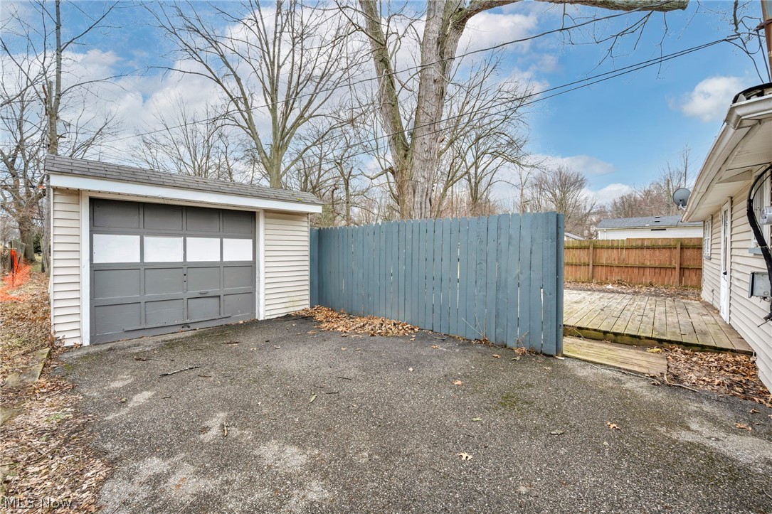 295 E 238th Street