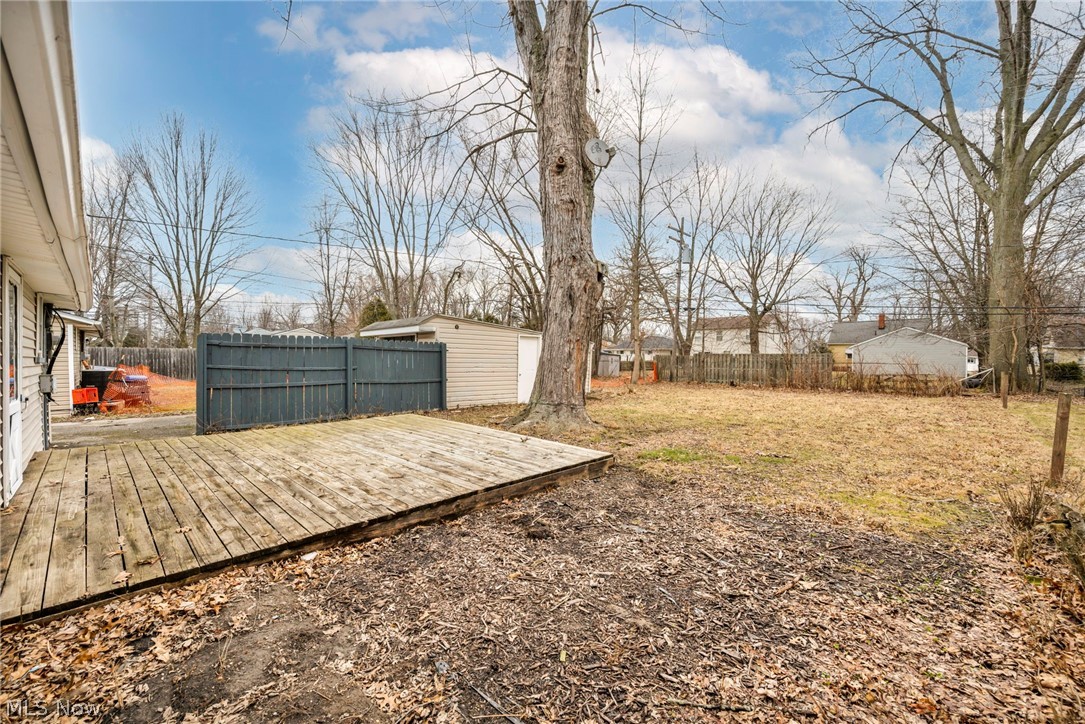 295 E 238th Street