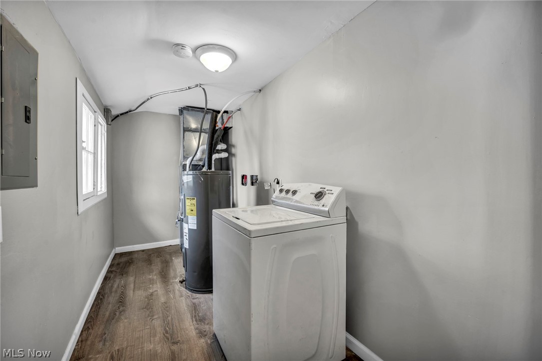 295 E 238th Street