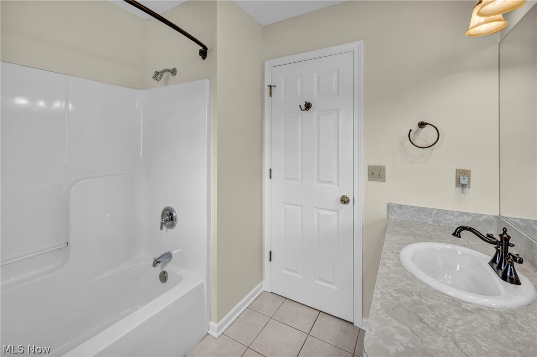 3795 Heathery Circle