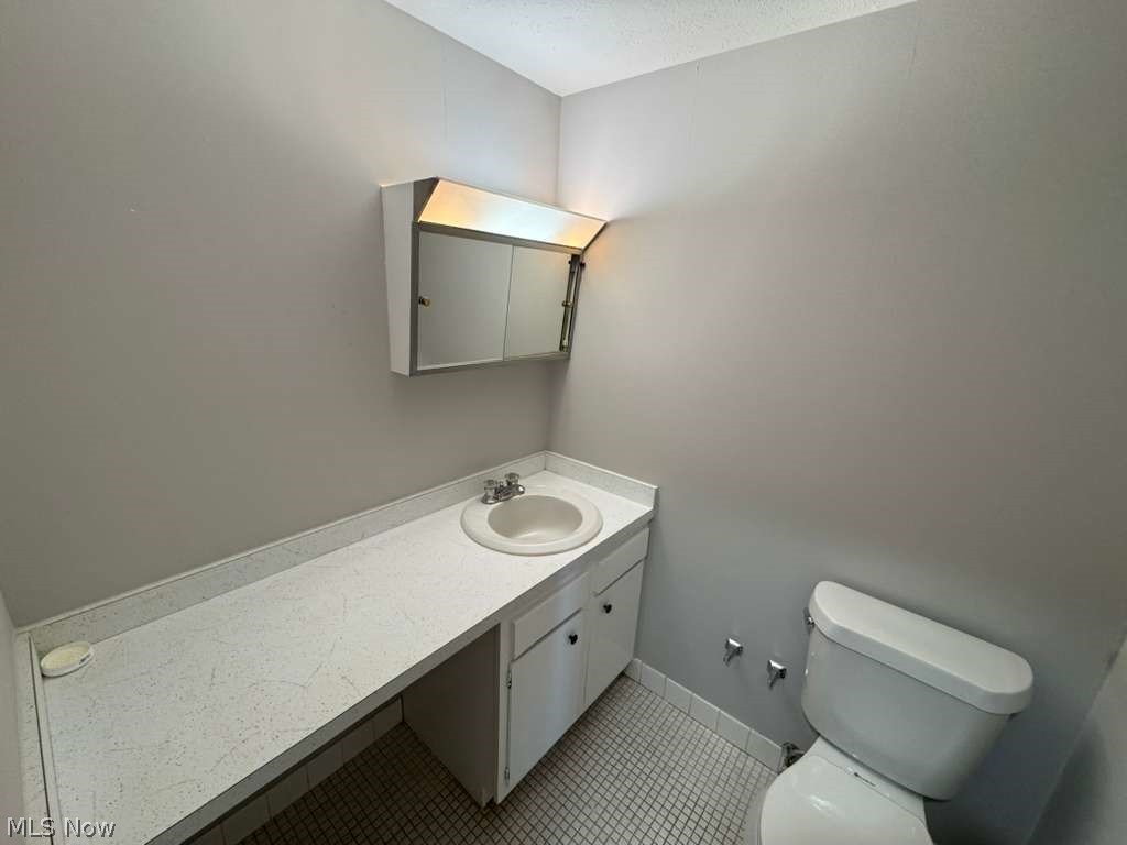 3675 Clague Road 302