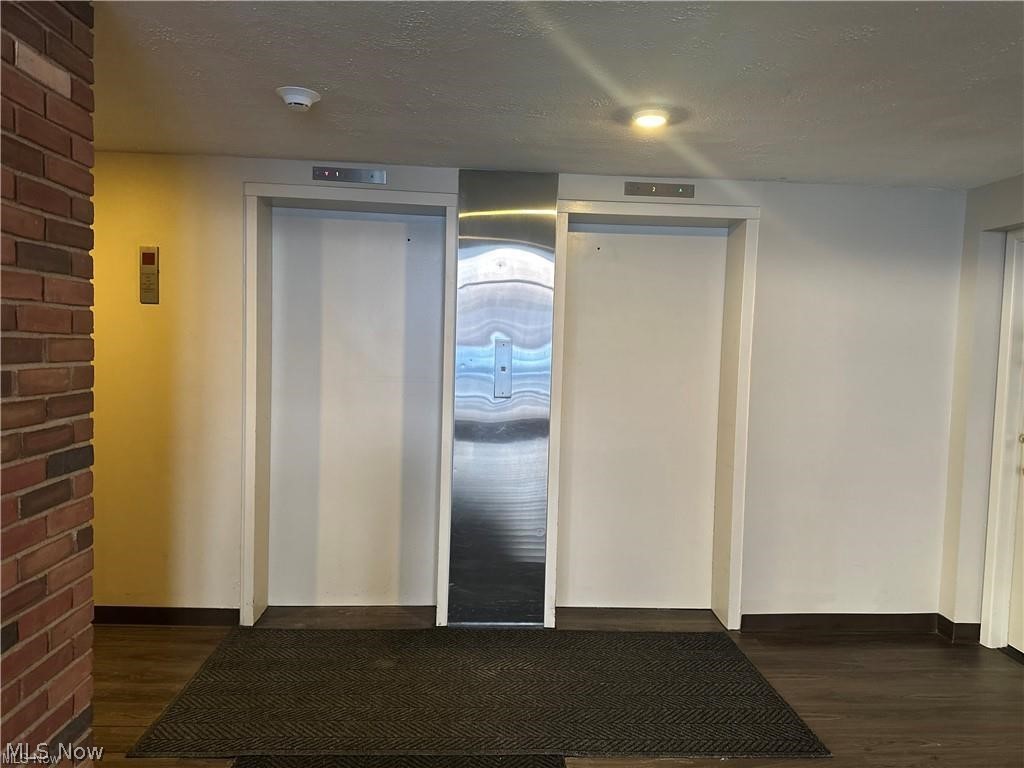 3675 Clague Road 302