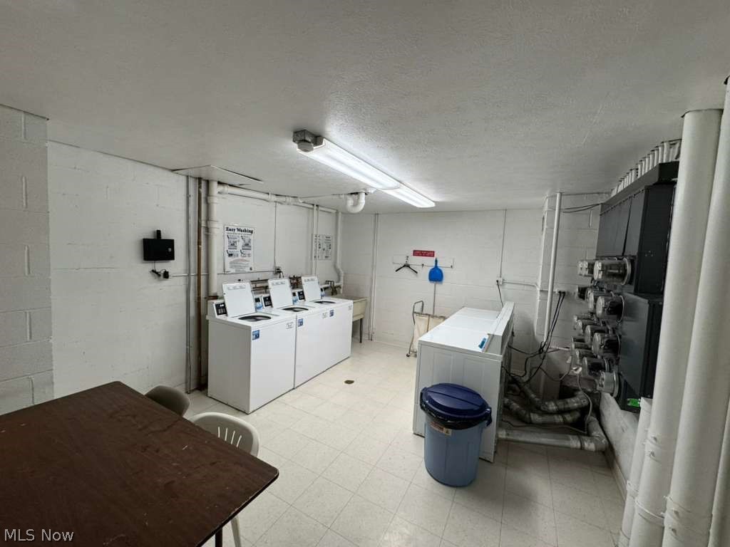 3675 Clague Road 302