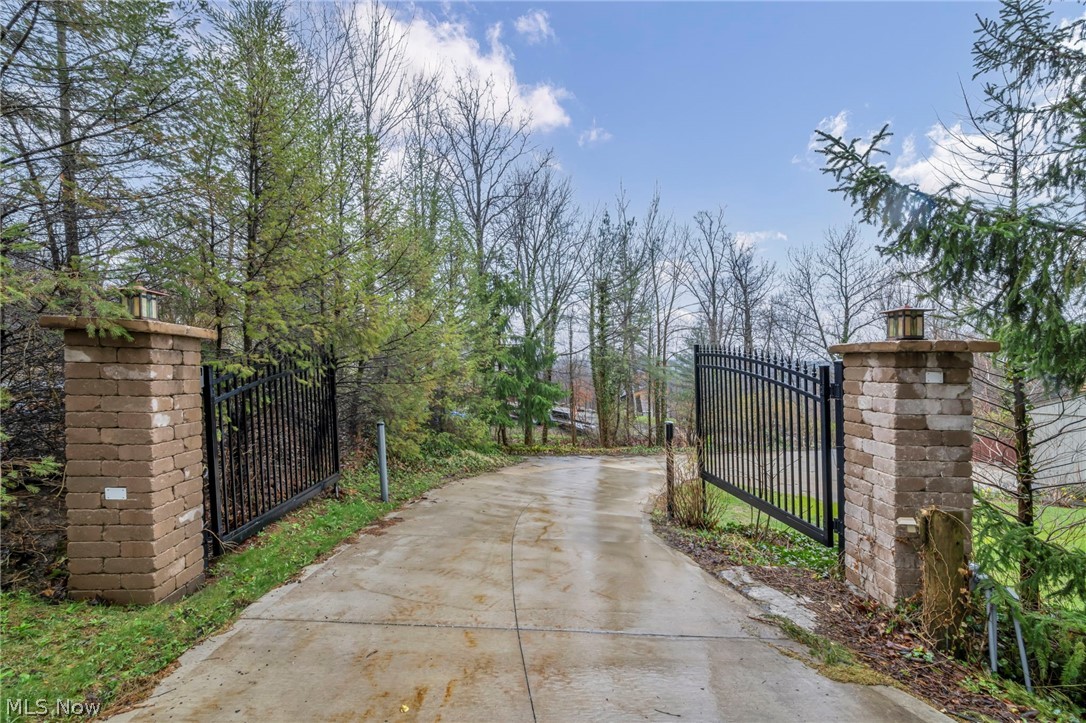 160 River Road