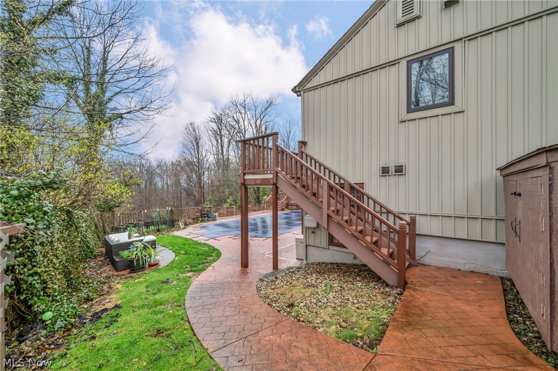160 River Road