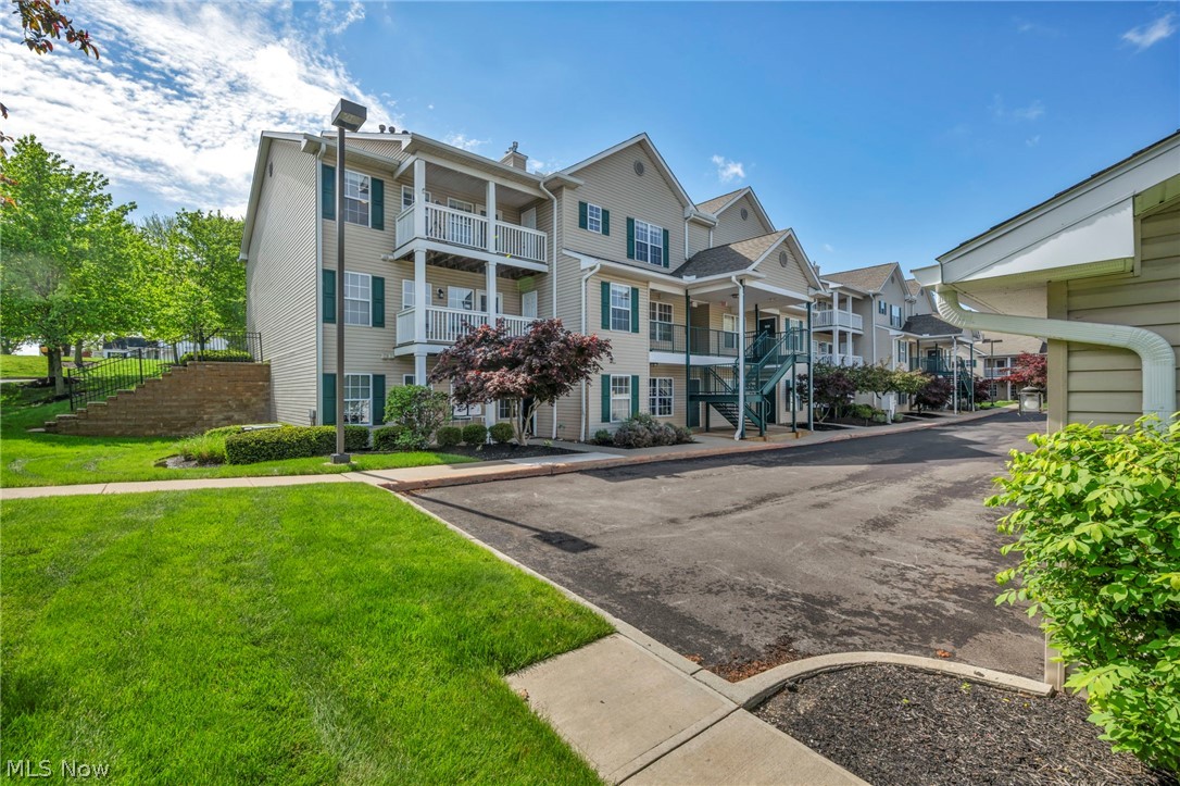 29832 Lenox Drive 227