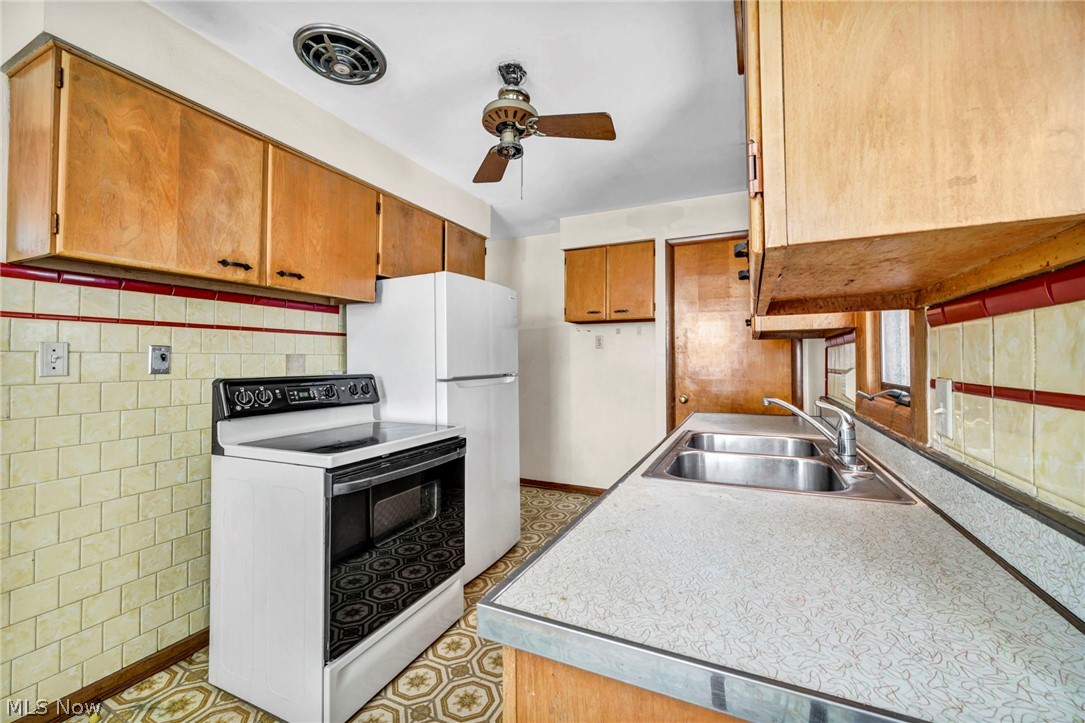 3323 Dellwood Drive