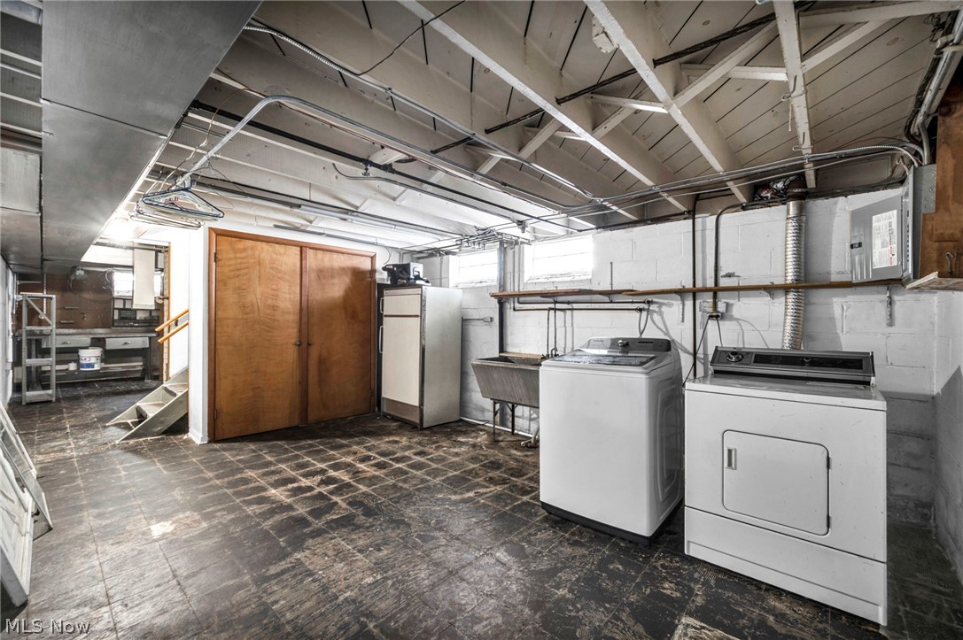 3323 Dellwood Drive
