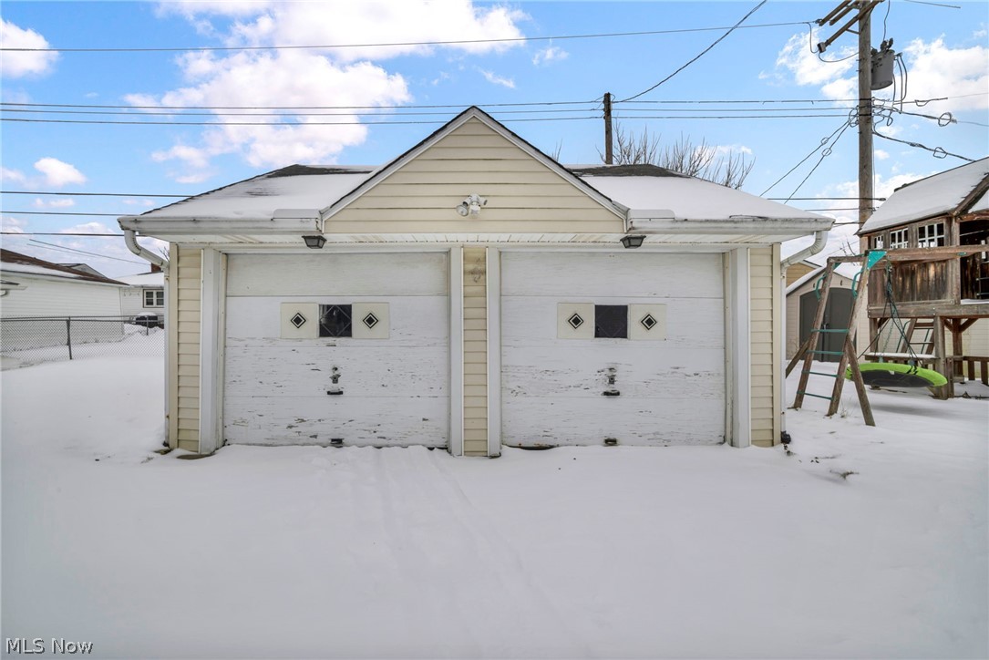 3323 Dellwood Drive