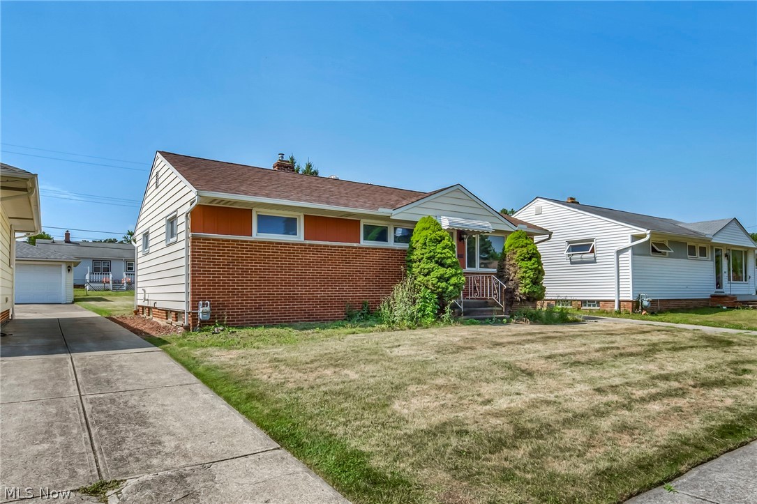 3323 Dellwood Drive