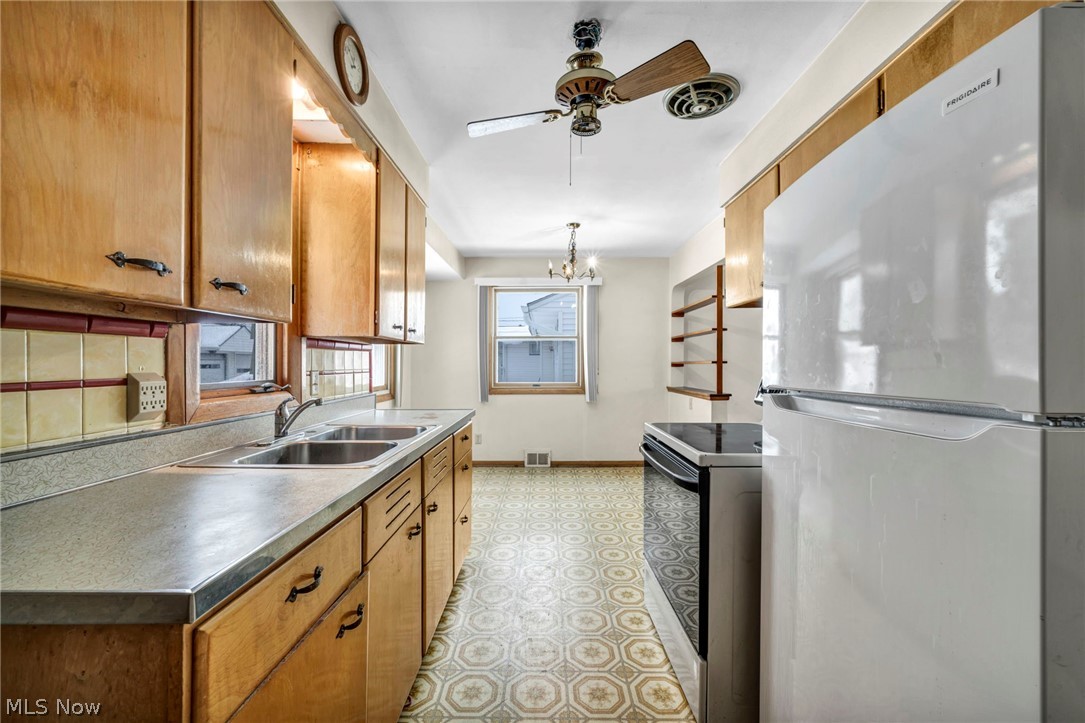3323 Dellwood Drive