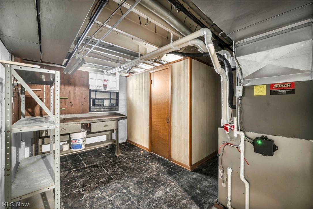 3323 Dellwood Drive