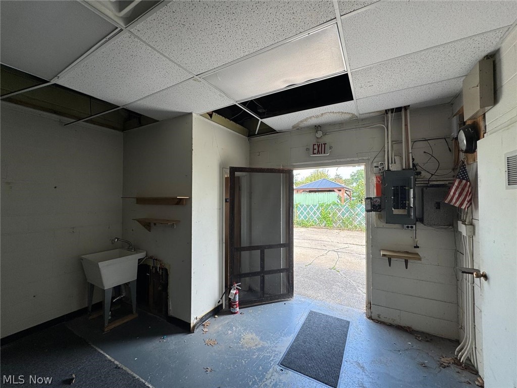 6067 State Road