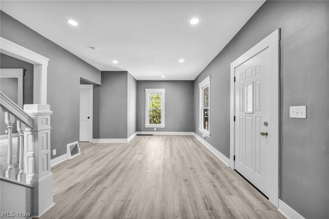 1009 W 10th Street