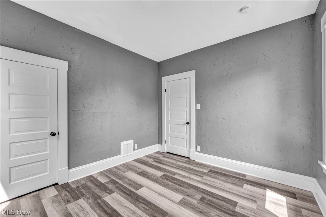 1009 W 10th Street