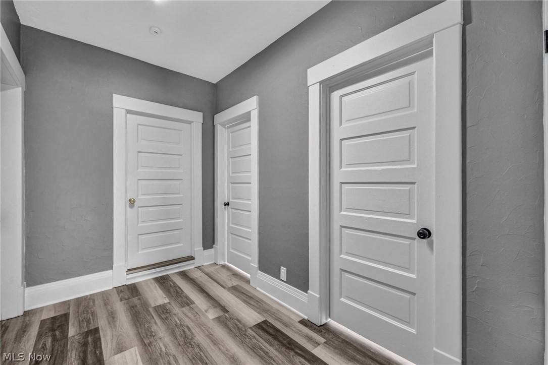 1009 W 10th Street