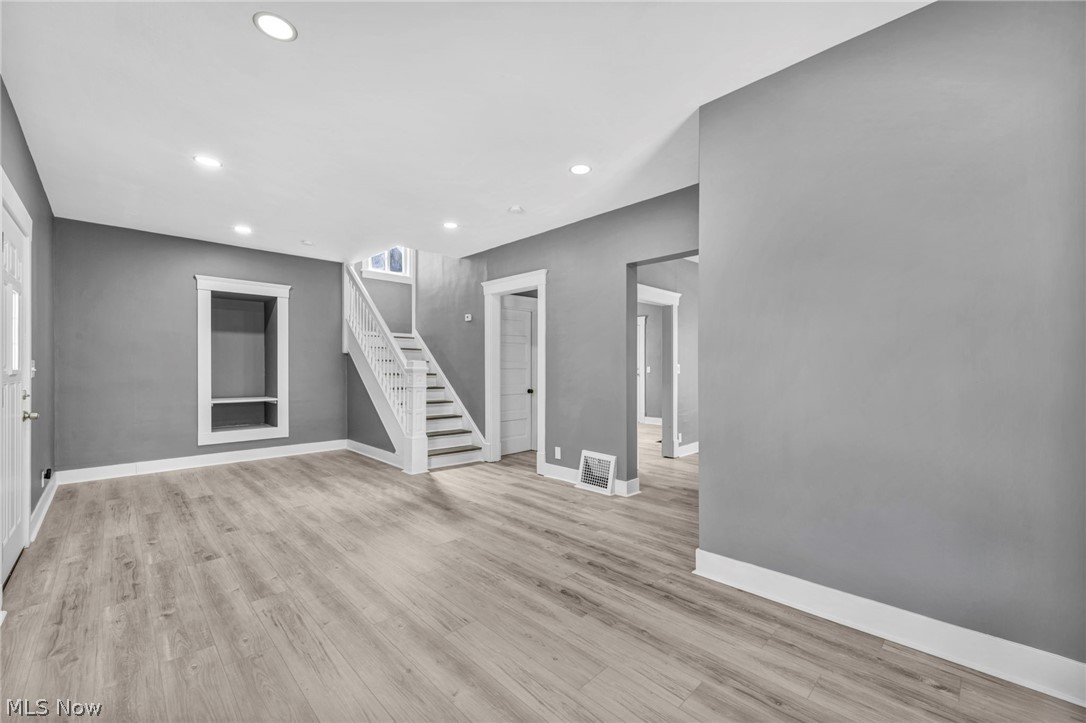 1009 W 10th Street