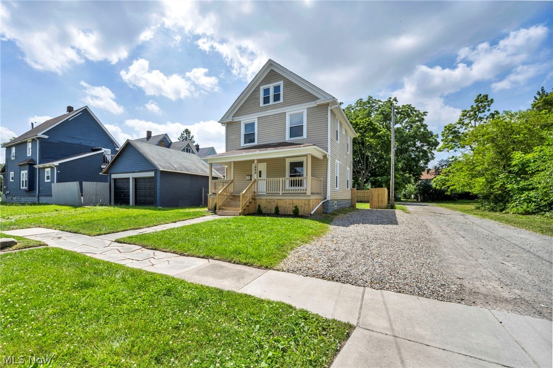 1009 W 10th Street