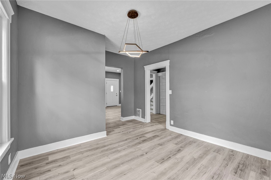 1009 W 10th Street