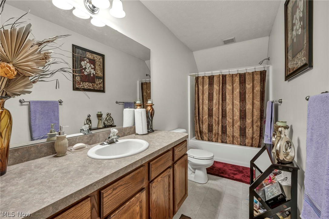 177 E 192nd Street