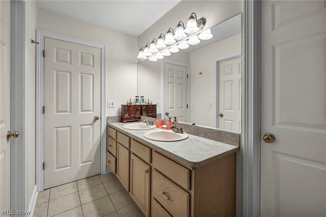 177 E 192nd Street
