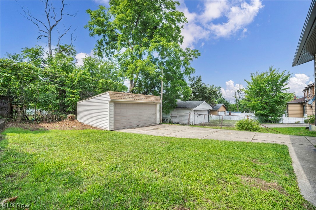 1982 Reyburn Road