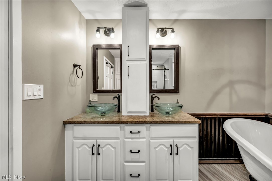5166 Rolling Ridge Drive