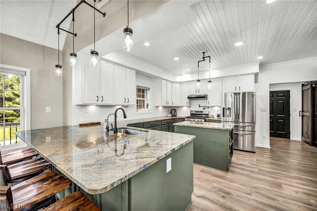 5166 Rolling Ridge Drive