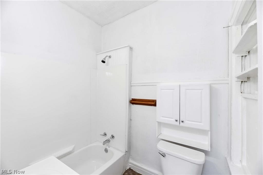 14104 Aspinwall Avenue