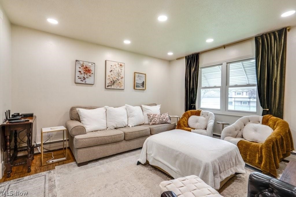 371 Washington Circle