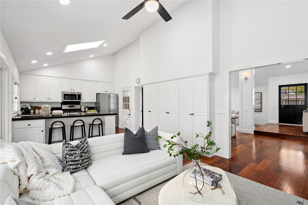 1866 Port Carlow Place