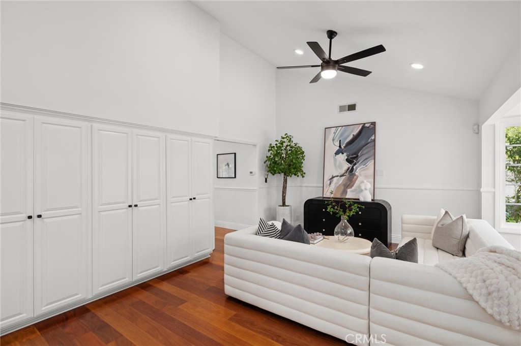 1866 Port Carlow Place