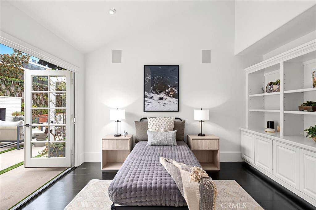 1845 1845 Port Westbourne