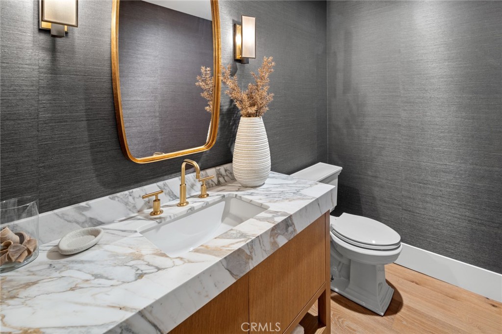 1963 Port Edward Place